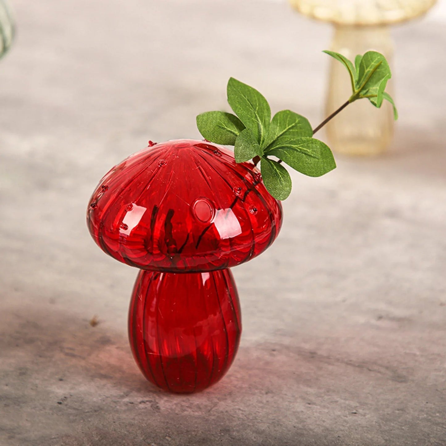 Vase en Verre - NordicMushroomVase™ - Rouge - Suspension florale chic